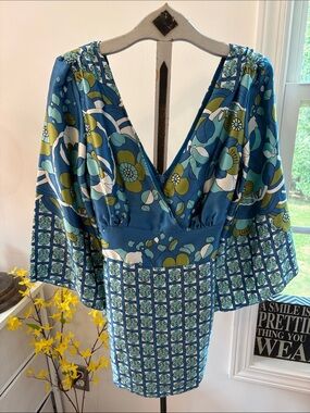 Teal & Blue Floral V-Neck Tie-Waist Blouse